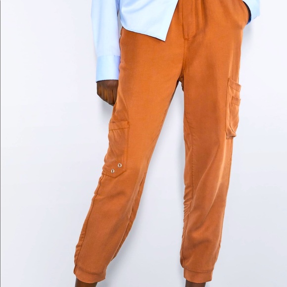 ZARA NWT JOGGERS CARGO PANTS - Picture 1 of 6